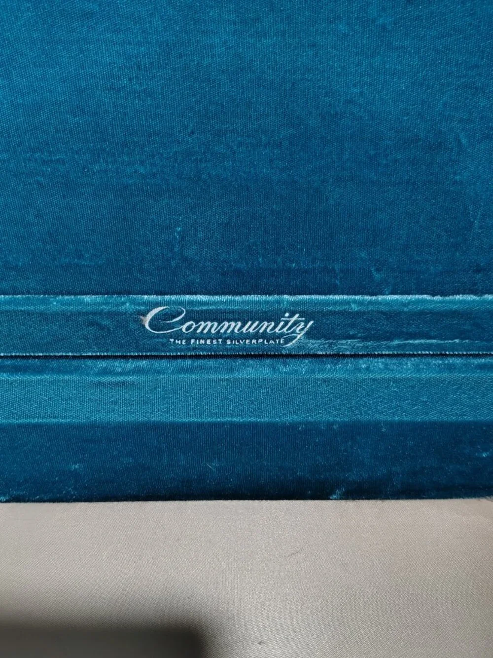 Vintage Oneida Community Silversmiths Flatware Wooden Box Case only